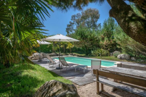 Vacances detente dans cette maison avec piscine a Crach